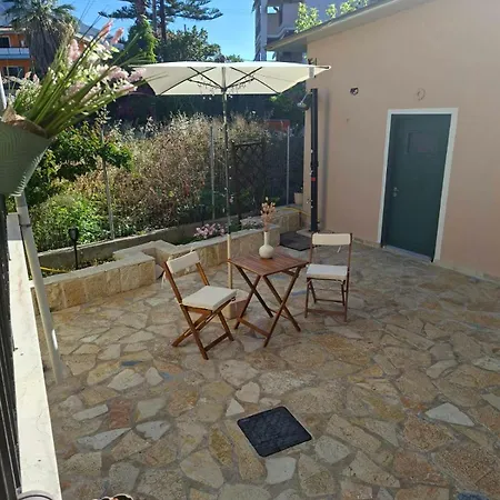 Elia 1 * Nydri (Lefkada)