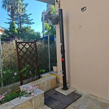 Elia 1 Apartamento *
